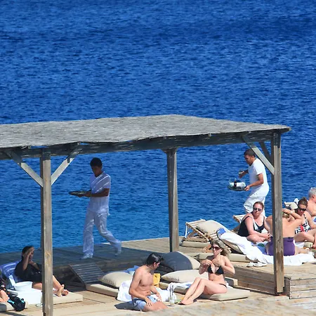 Macakizi Türkbükü